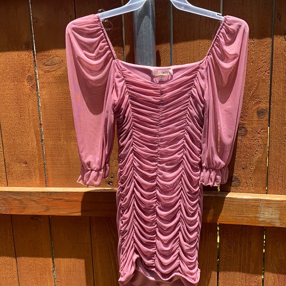 Size M dress. Worn once shown in photo